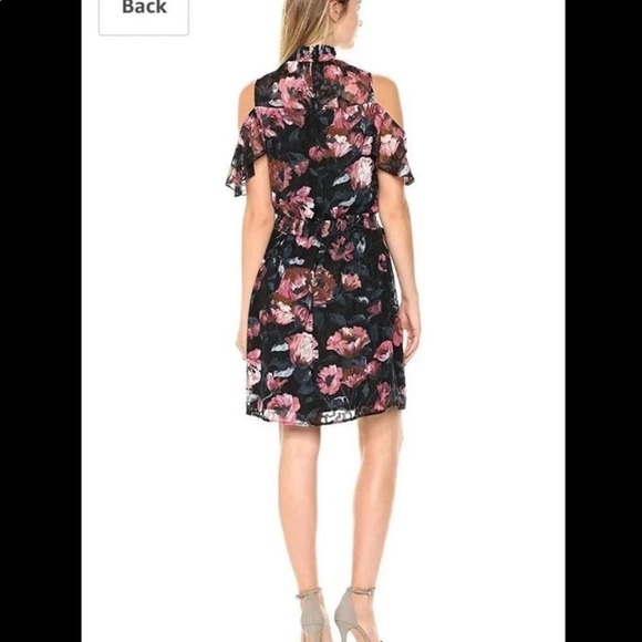 Dress - Picture 2 of 7